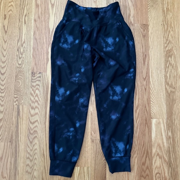 Old Navy Powersoft High Rise Jogger (M) - Picture 2 of 15